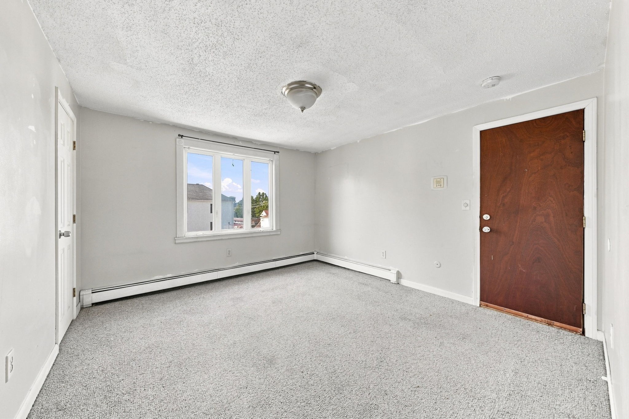 243 Robeson St # 6 Property Photo 5