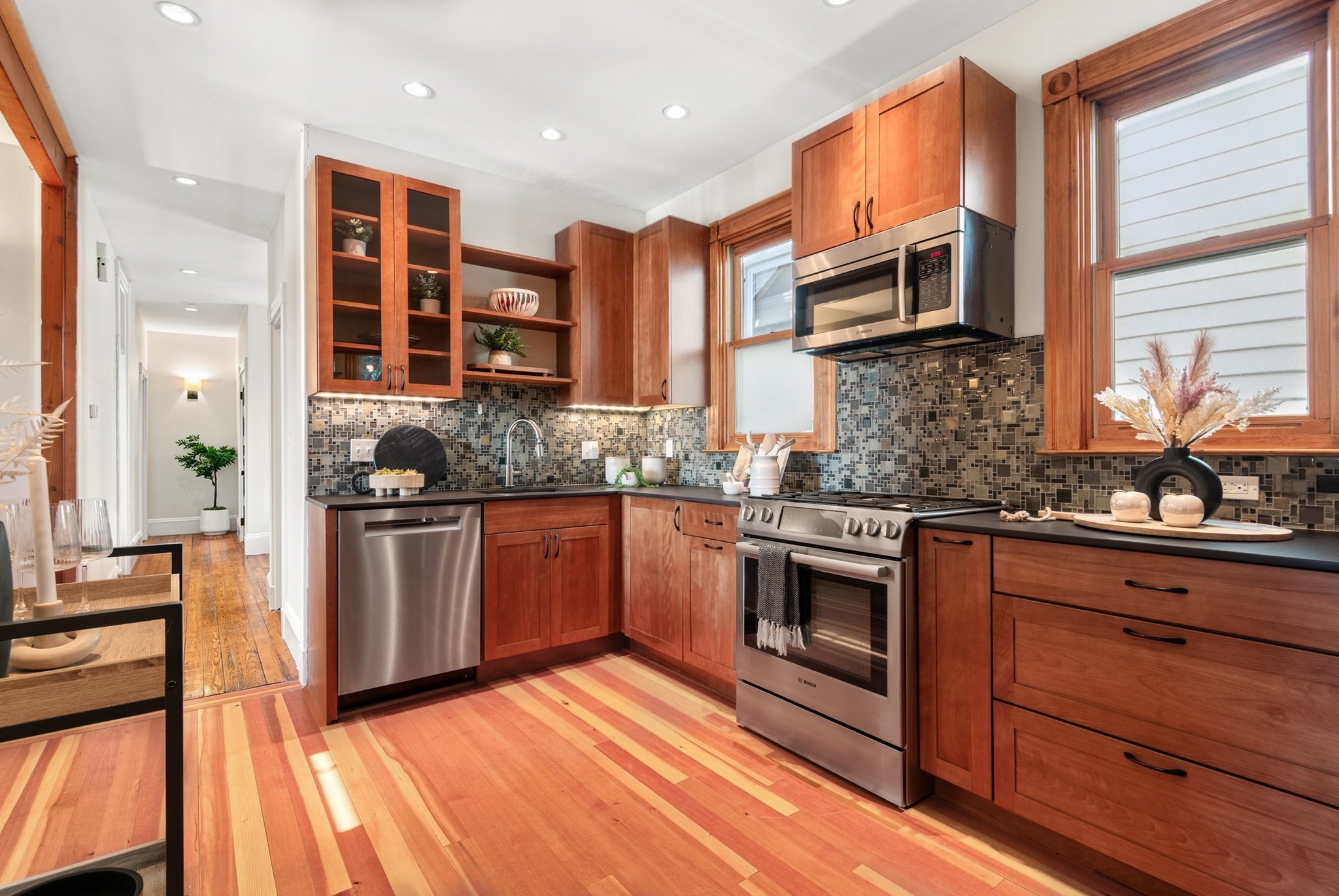 9 Varney St # 2 Property Photo 2