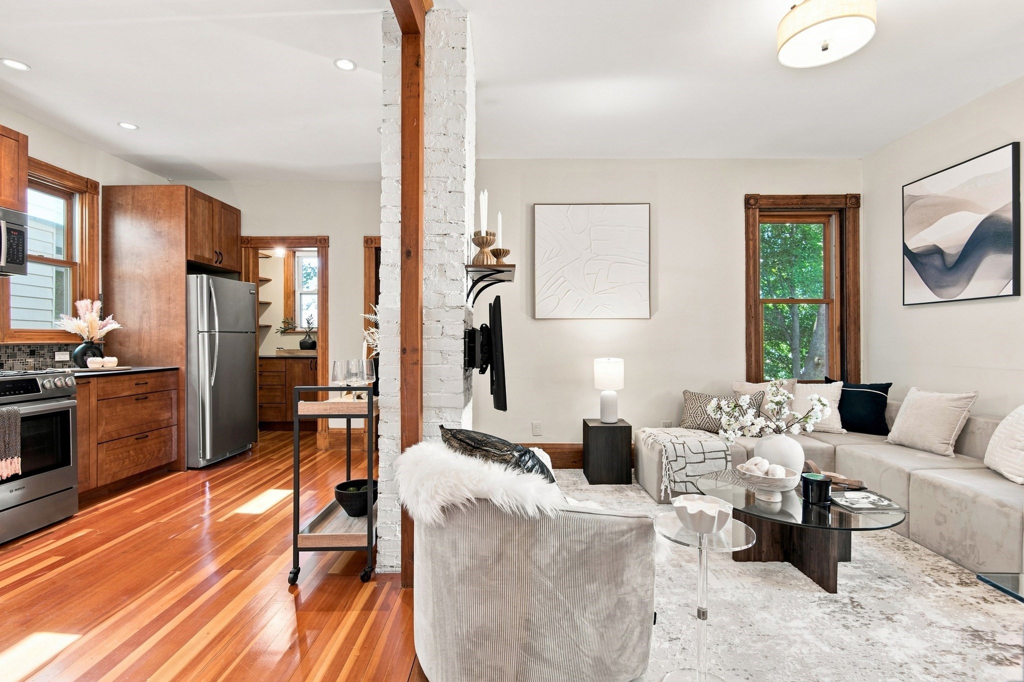 9 Varney St # 2 Property Photo 9