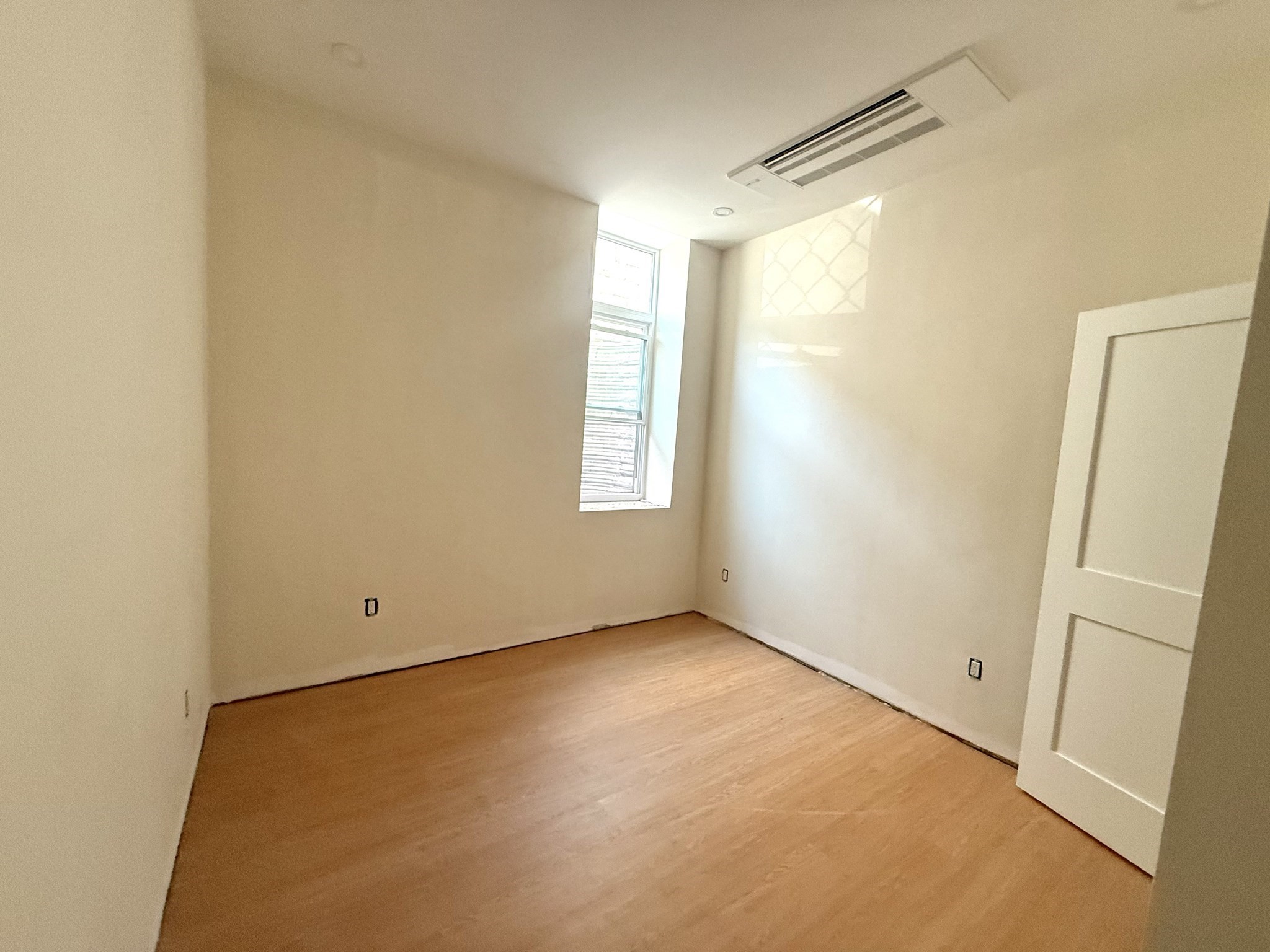 140 Summer # 1b Property Photo 8