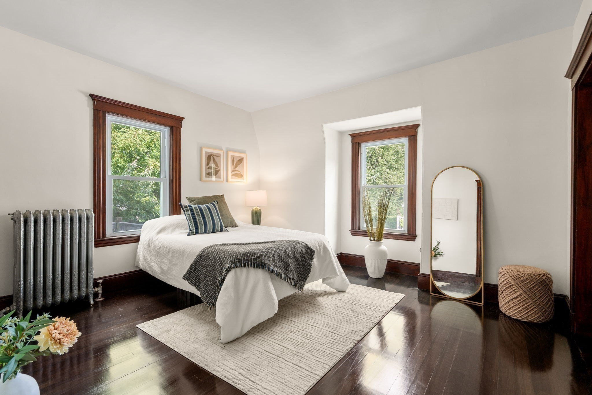 37 Hewlett St # 2 Property Photo 8