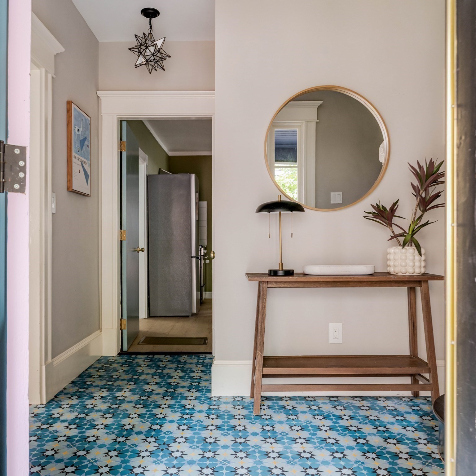 88 Oxford Street Property Photo 3