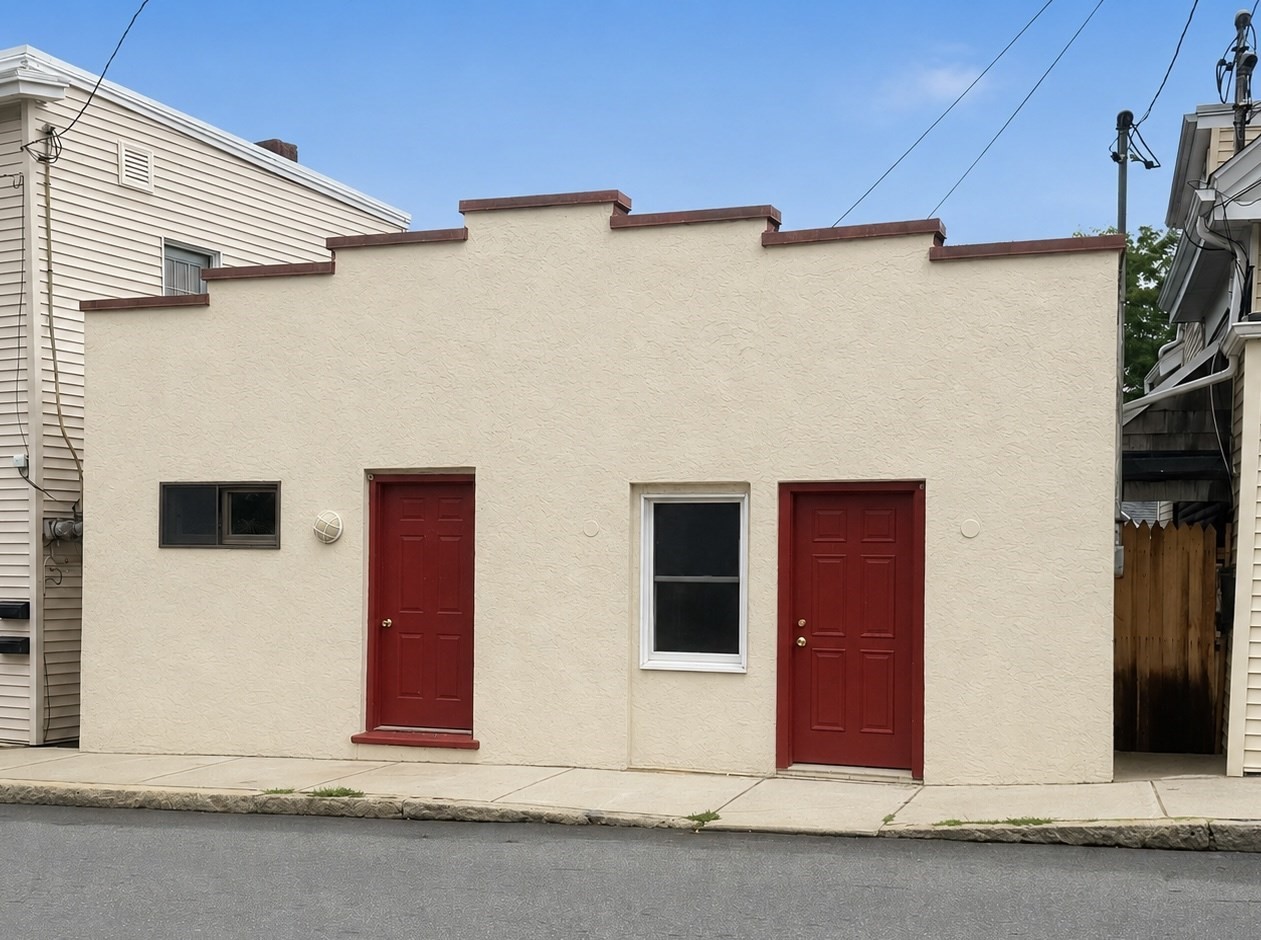 139a Prospect St. Property Photo 1