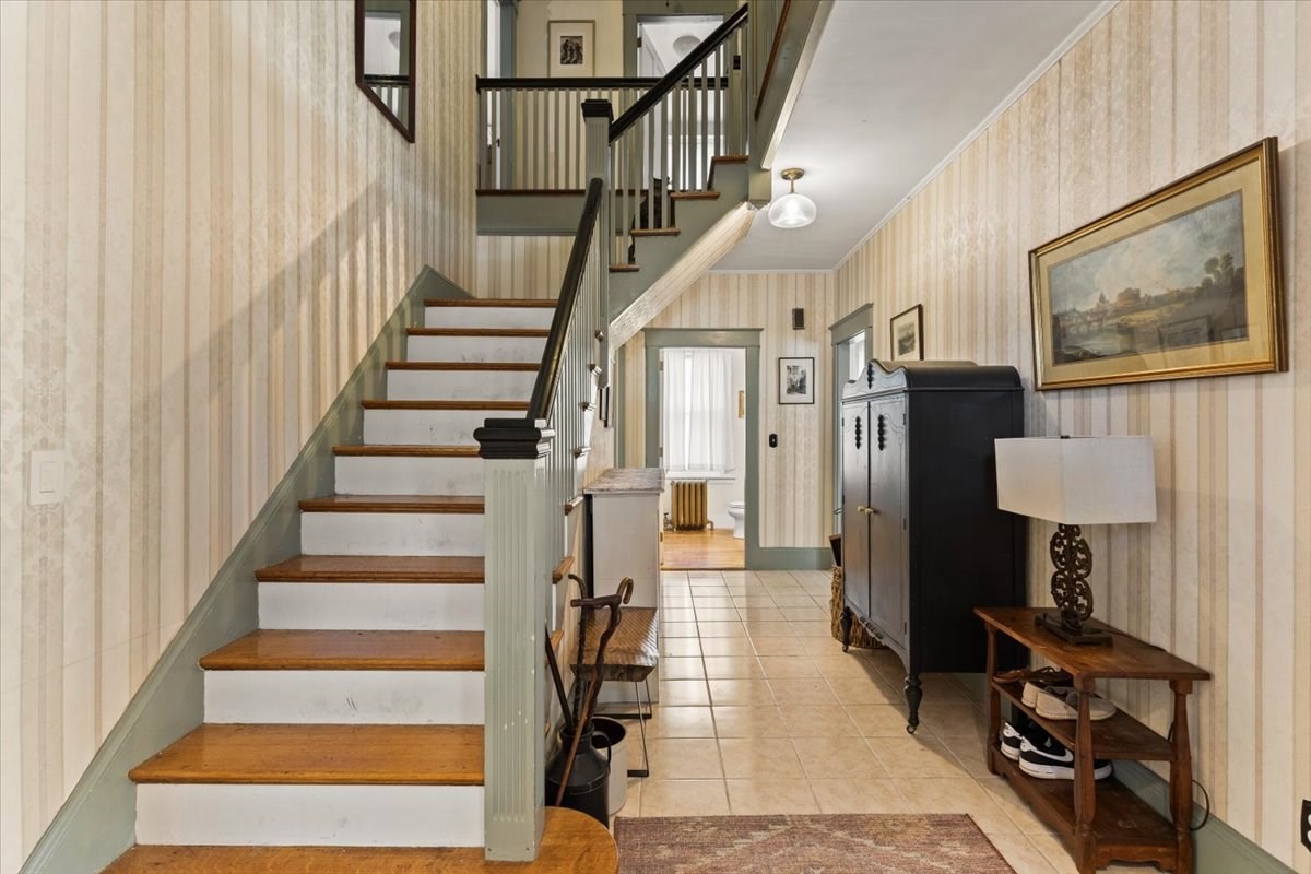 53 Ashland St Property Photo 12