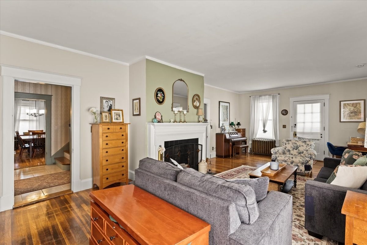 53 Ashland St Property Photo 16