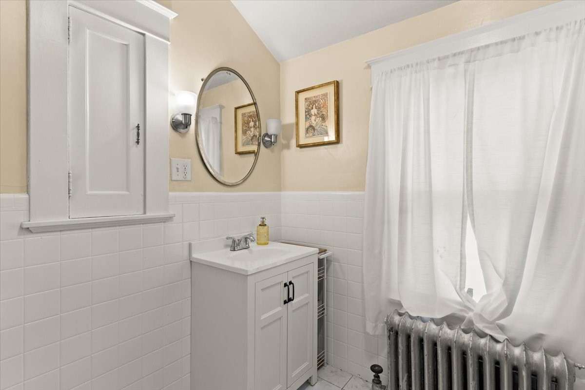 53 Ashland St Property Photo 26
