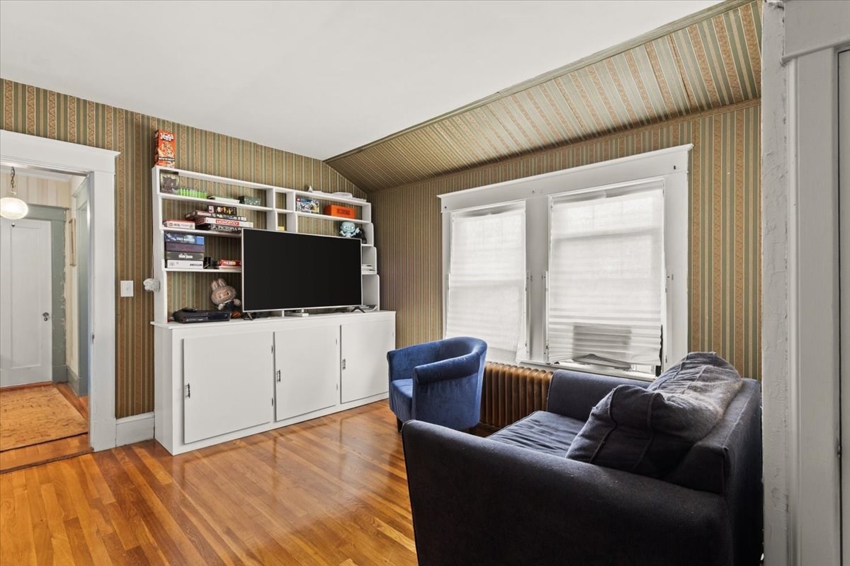 53 Ashland St Property Photo 30