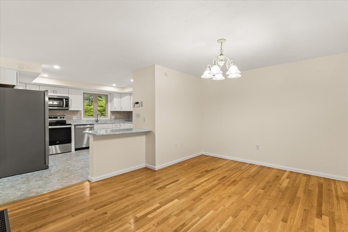 275 Plain Street Property Photo 11