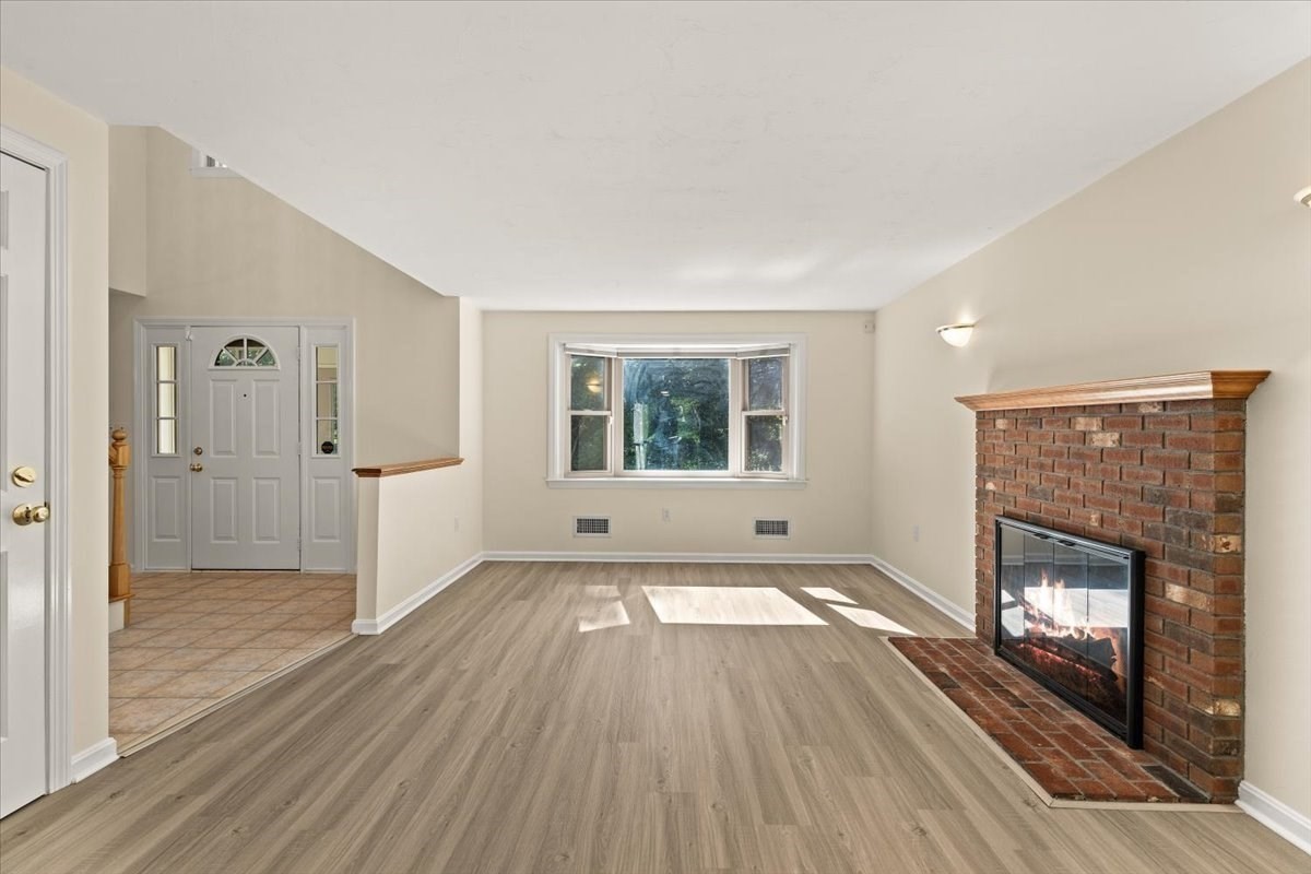 275 Plain Street Property Photo 12
