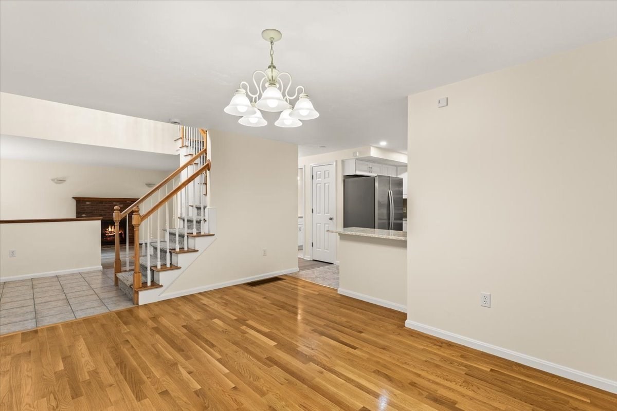 275 Plain Street Property Photo 17