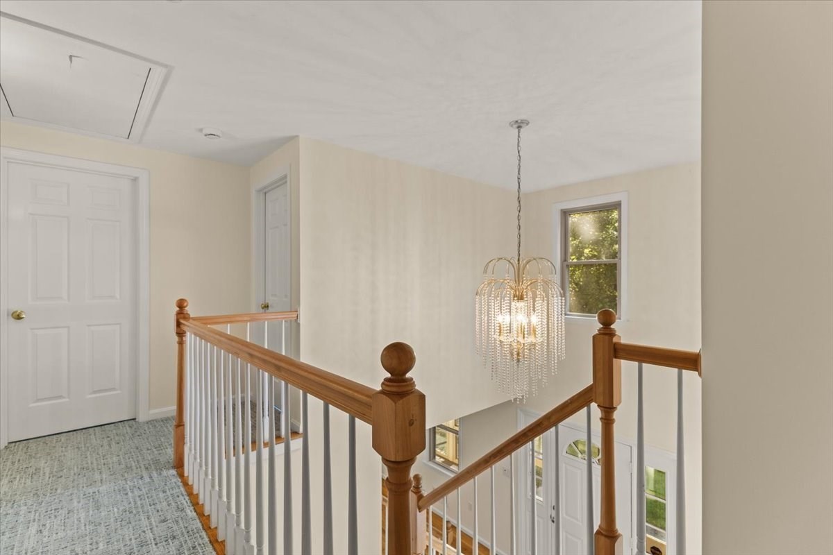 275 Plain Street Property Photo 27