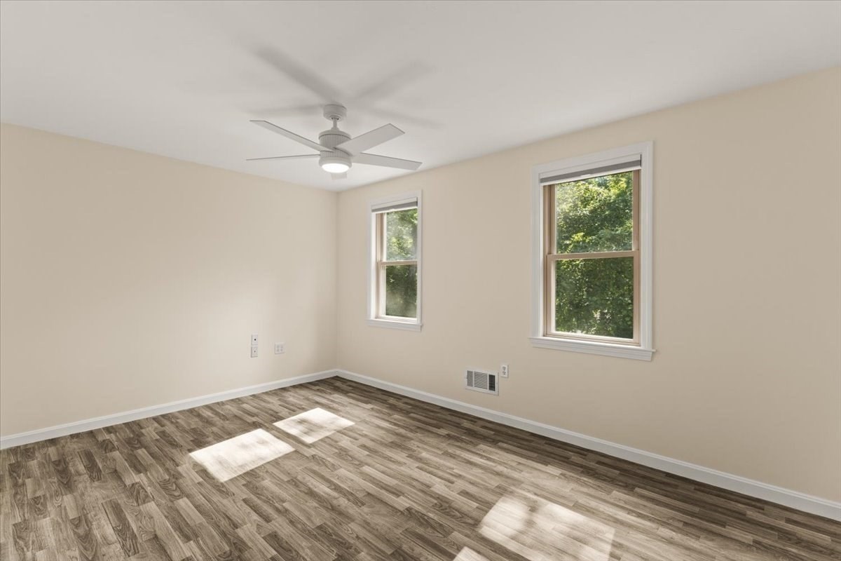 275 Plain Street Property Photo 29