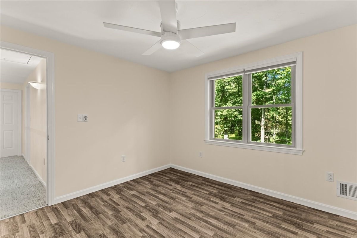 275 Plain Street Property Photo 31