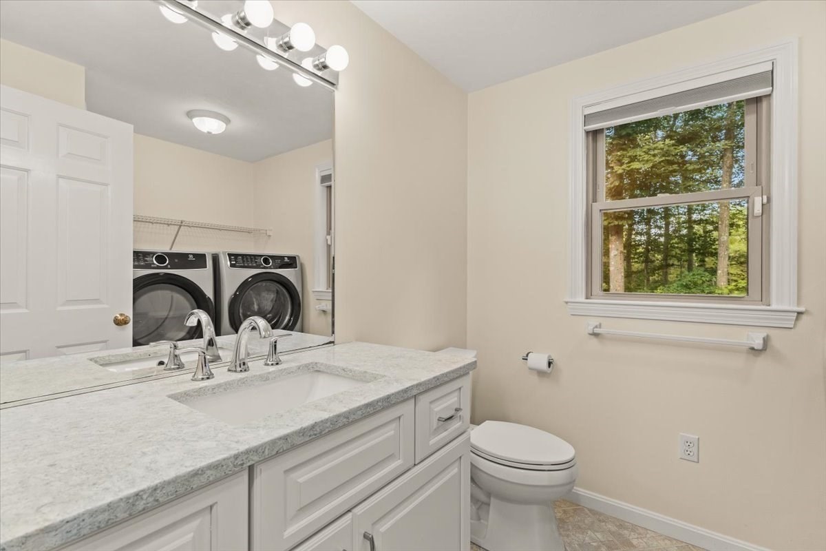 275 Plain Street Property Photo 37