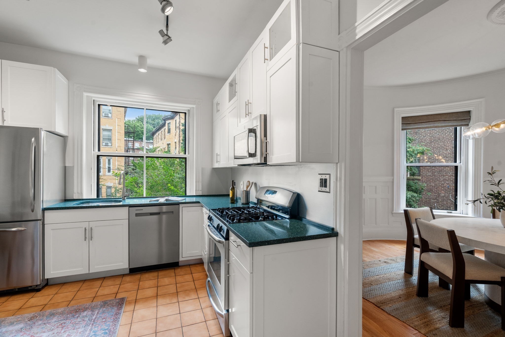 465 Washington St # 1 Property Photo 17
