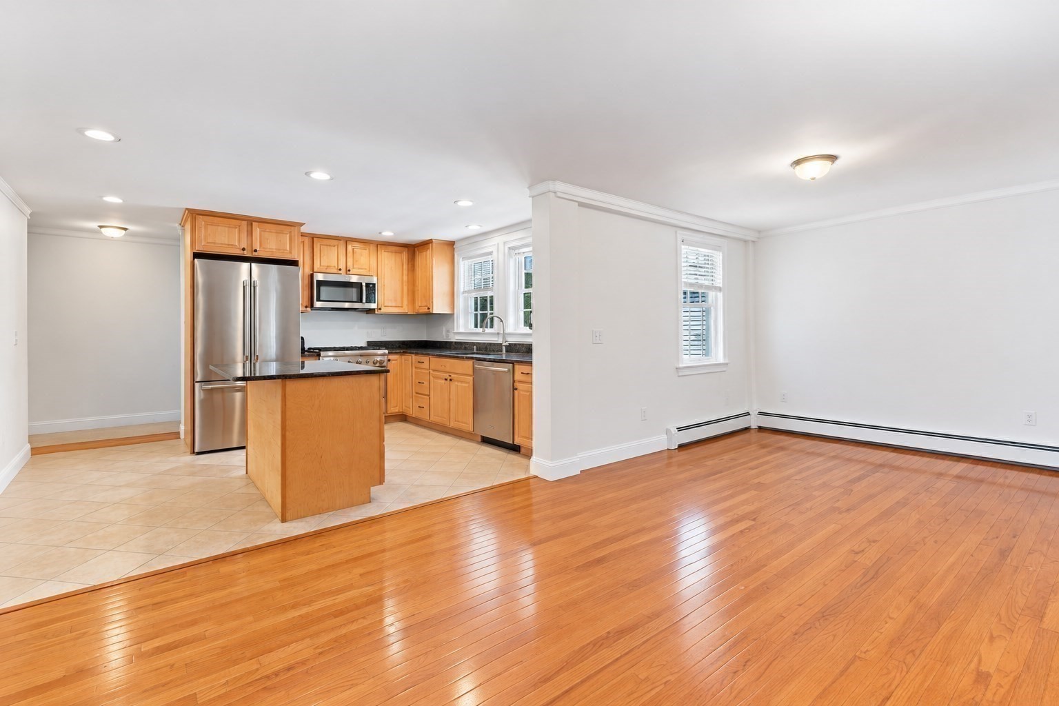 17 Bank St # D Property Photo 19