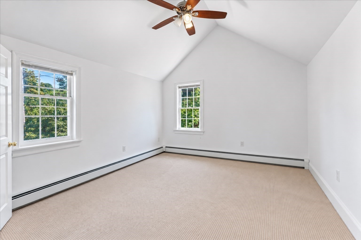 17 Bank St # D Property Photo 24