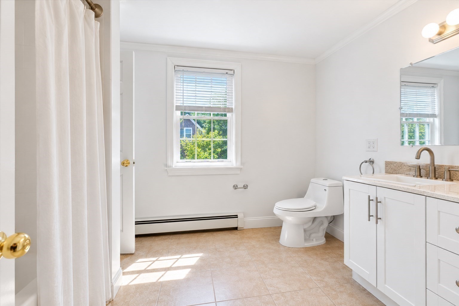 17 Bank St # D Property Photo 27