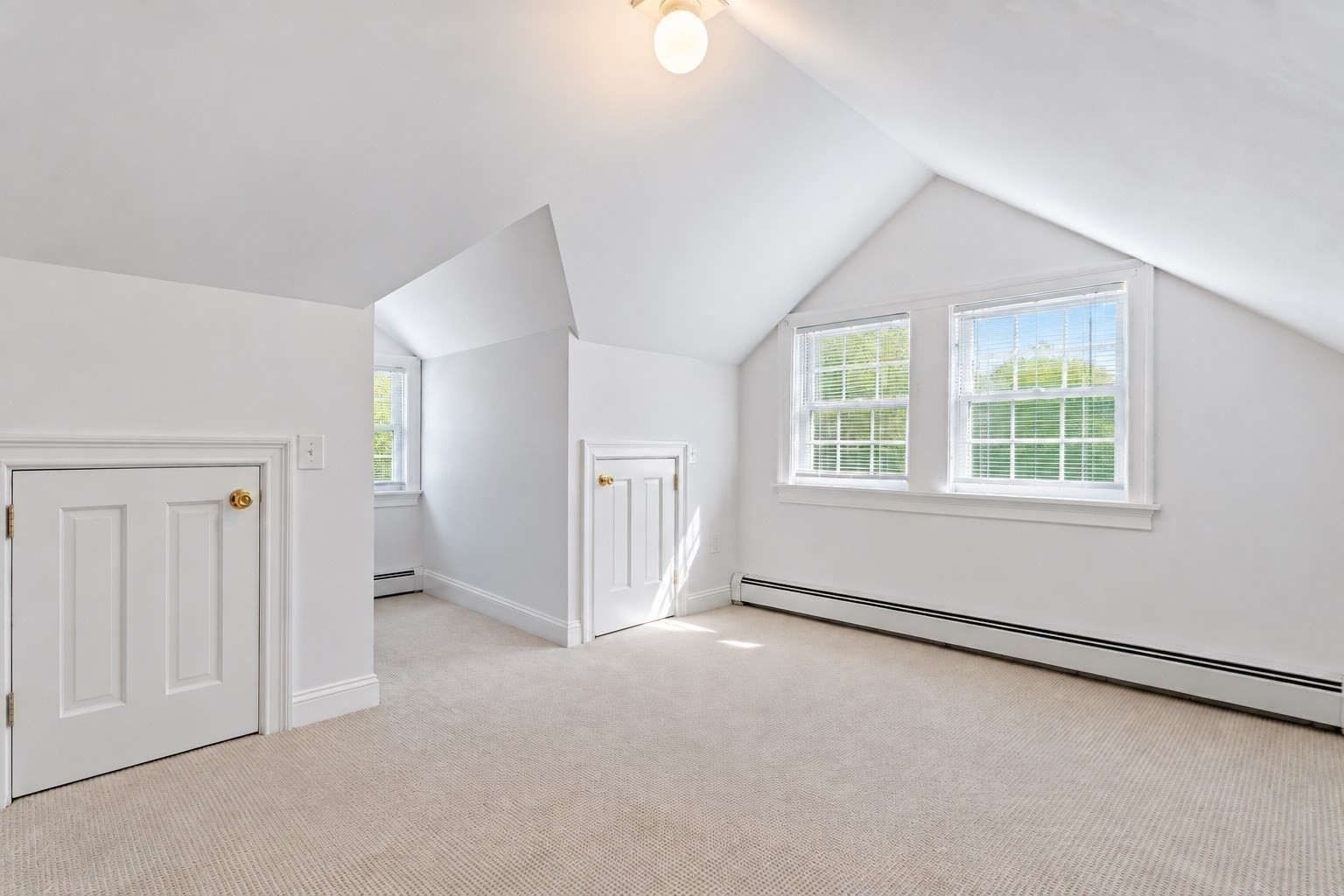 17 Bank St # D Property Photo 32
