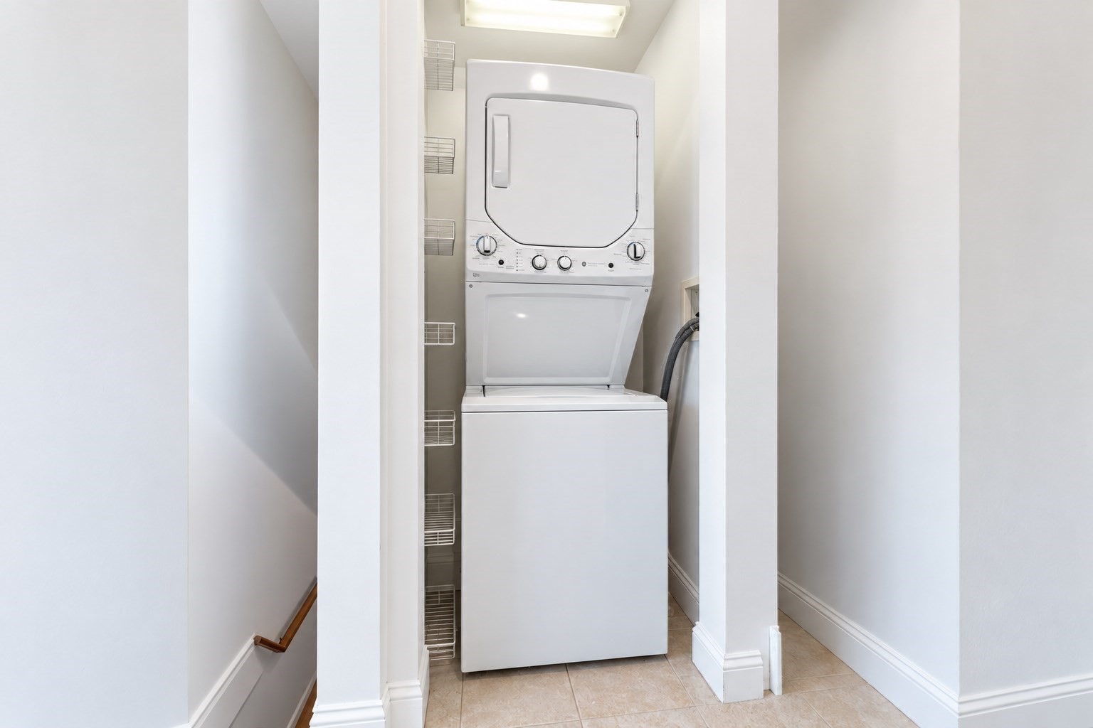 17 Bank St # D Property Photo 35