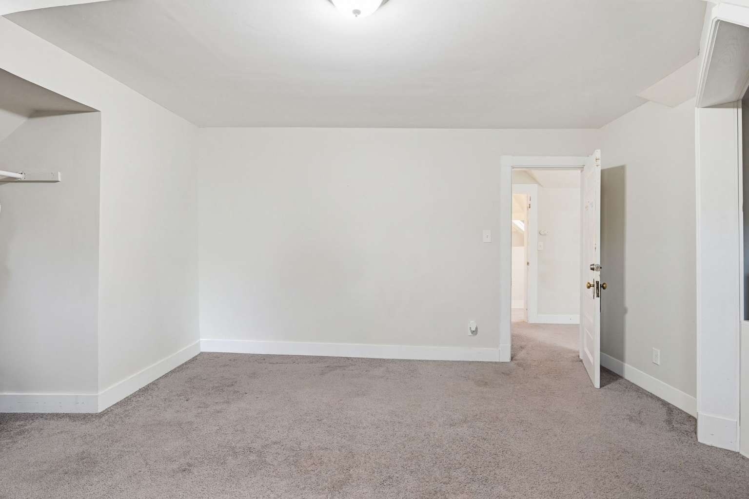 30 Beechwood Ave Property Photo 28