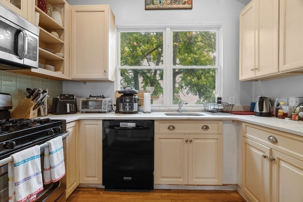 44 Mozart Street Property Photo 6