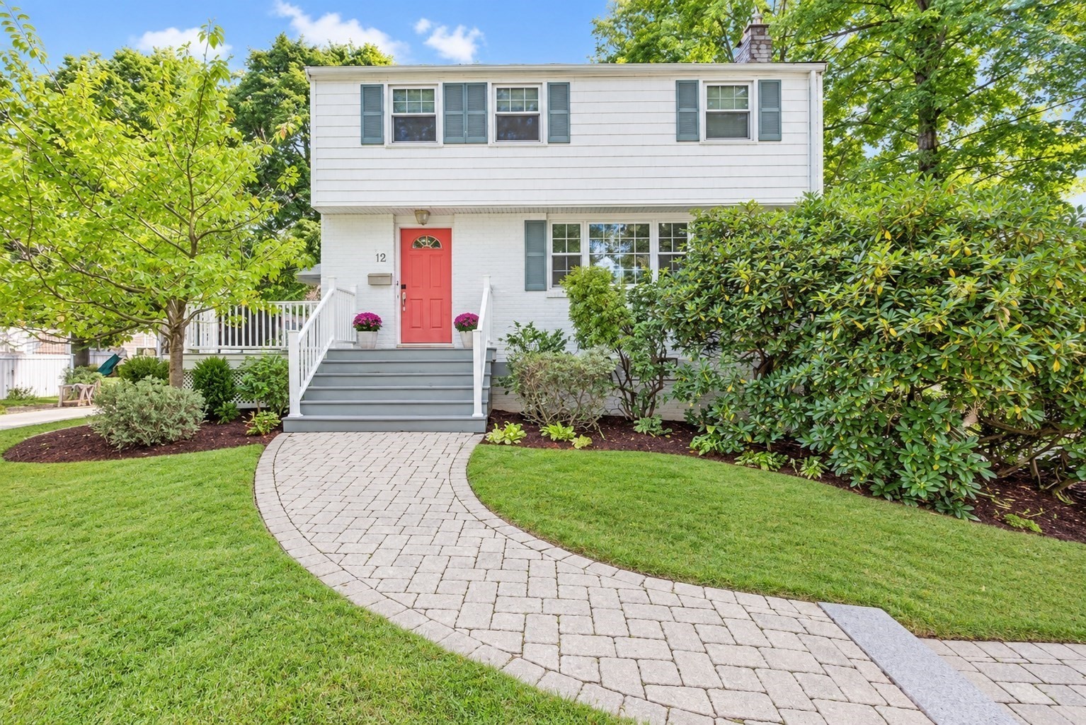 12 Summer Street Property Photo 1