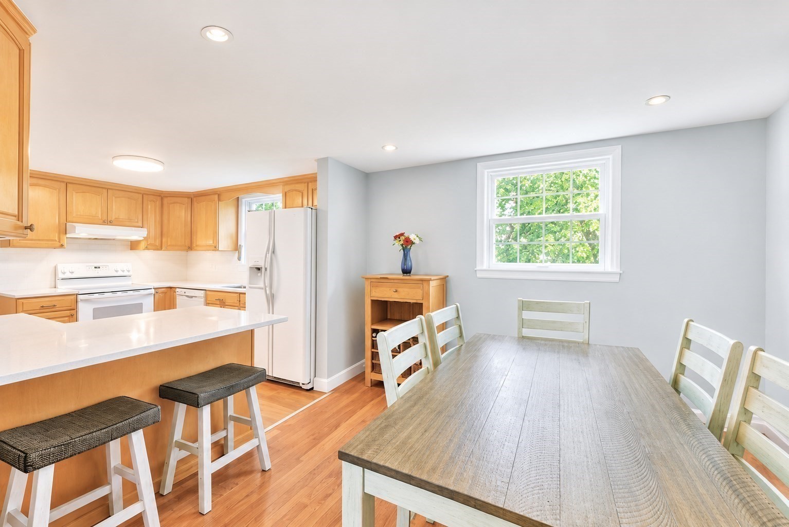 12 Summer Street Property Photo 3