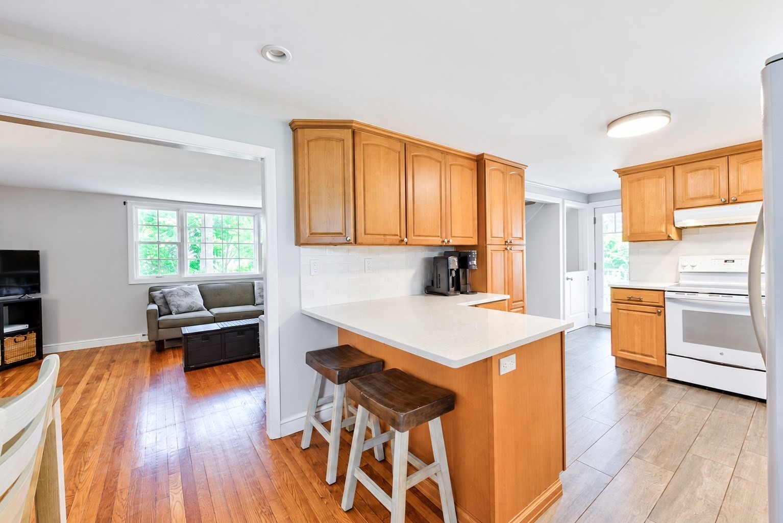 12 Summer Street Property Photo 4