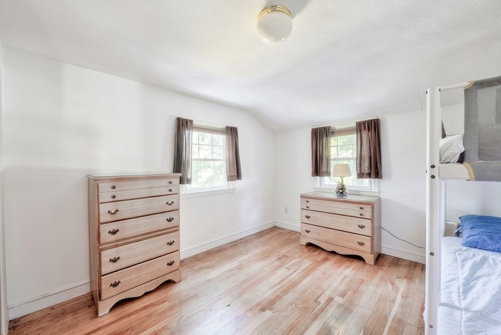 12 Summer Street Property Photo 16