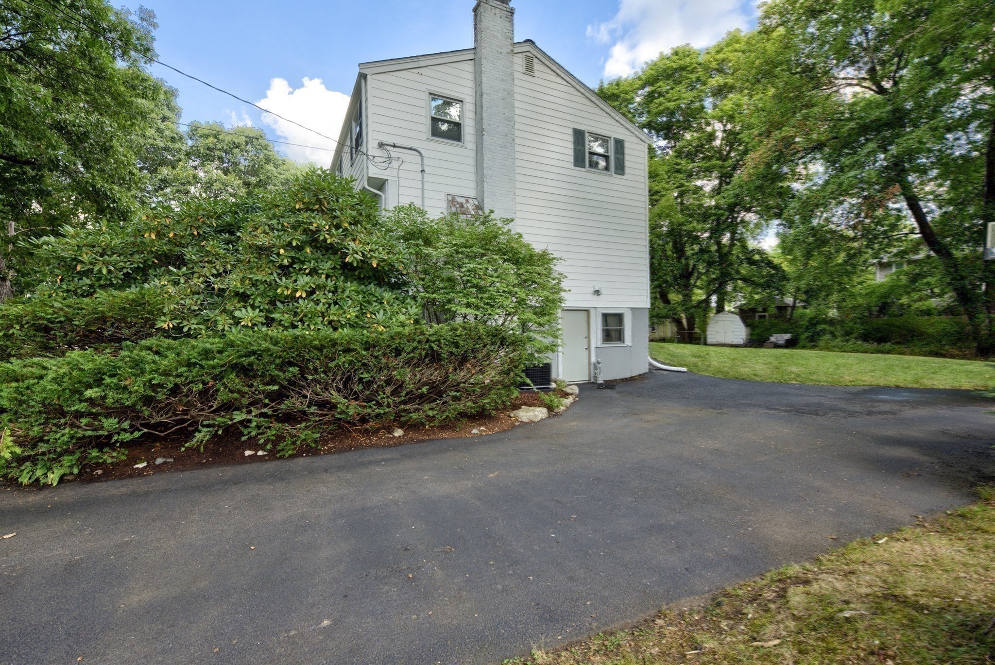 12 Summer Street Property Photo 25