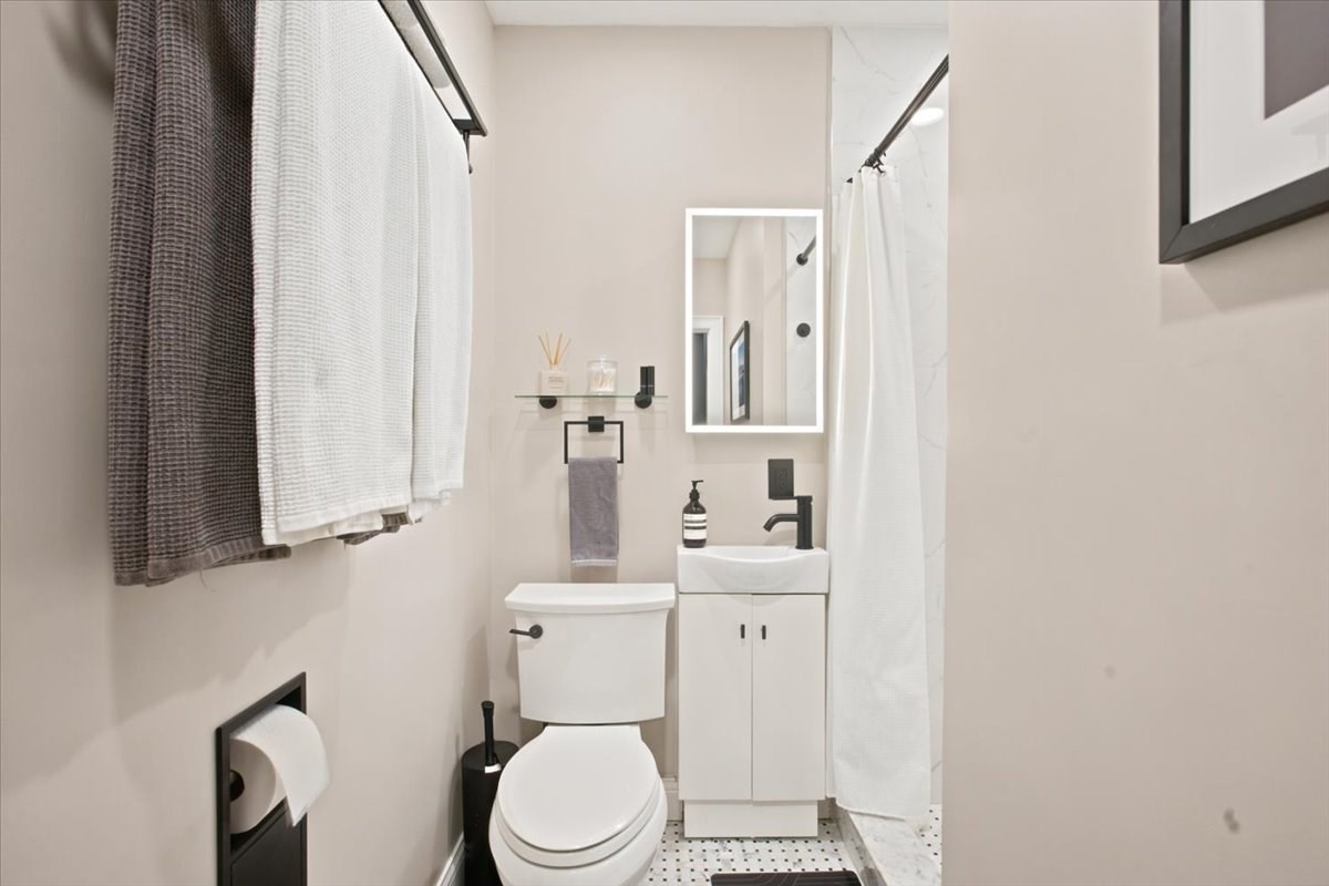 48 Chelsea St # 1 Property Photo 13