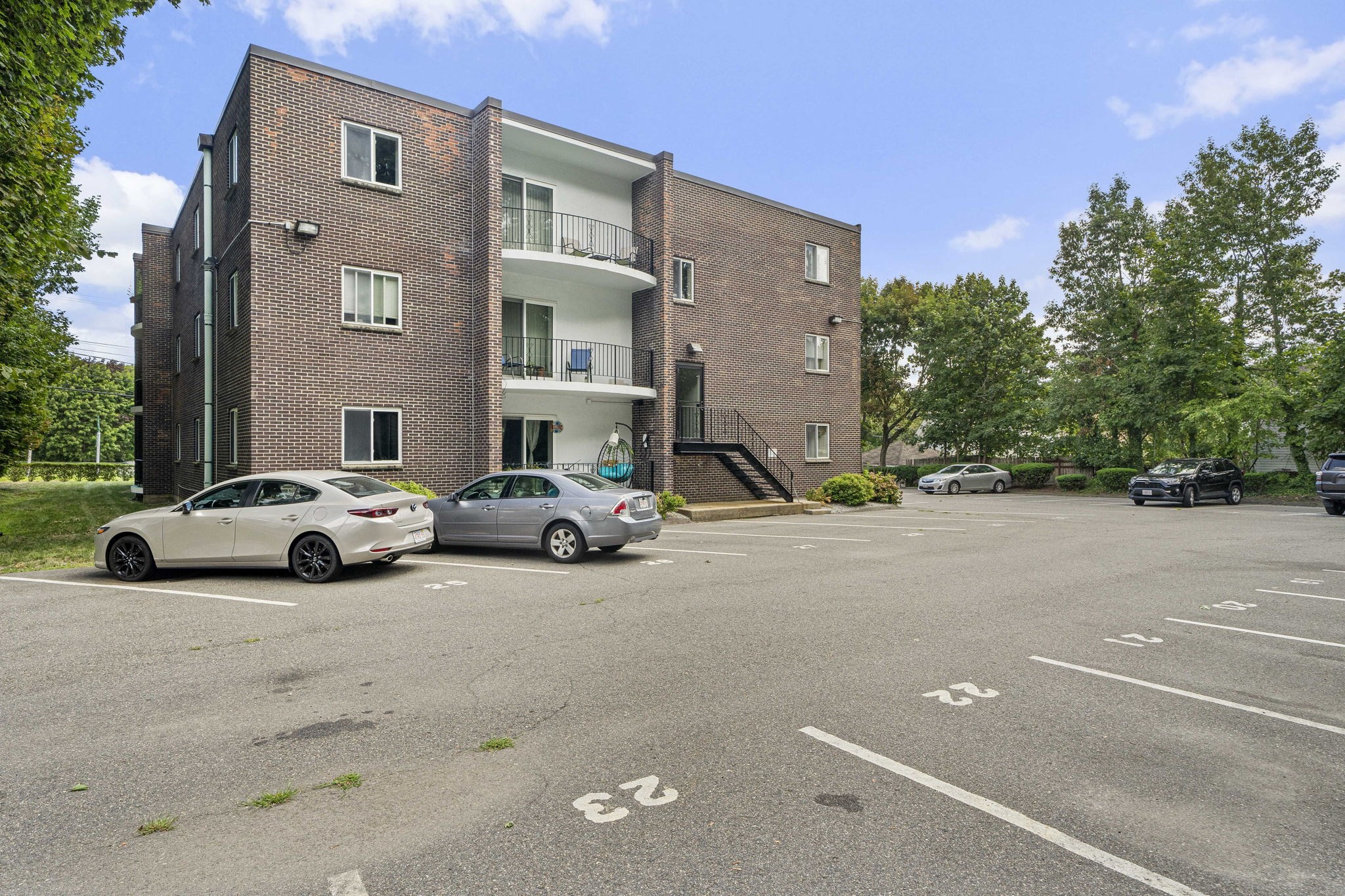 459 Willard Street # 202 Property Photo 15