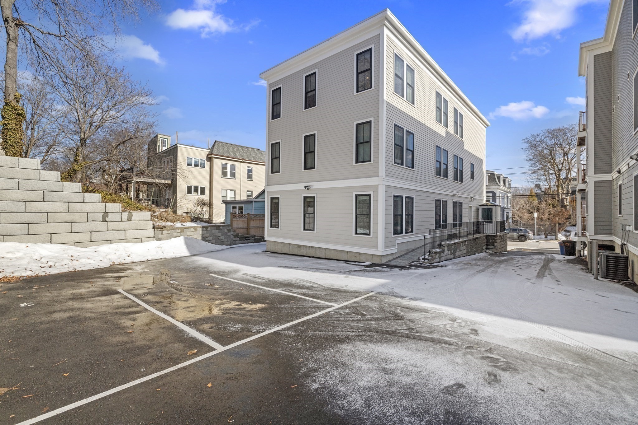 279 Lamartine St # 2 Property Photo 15