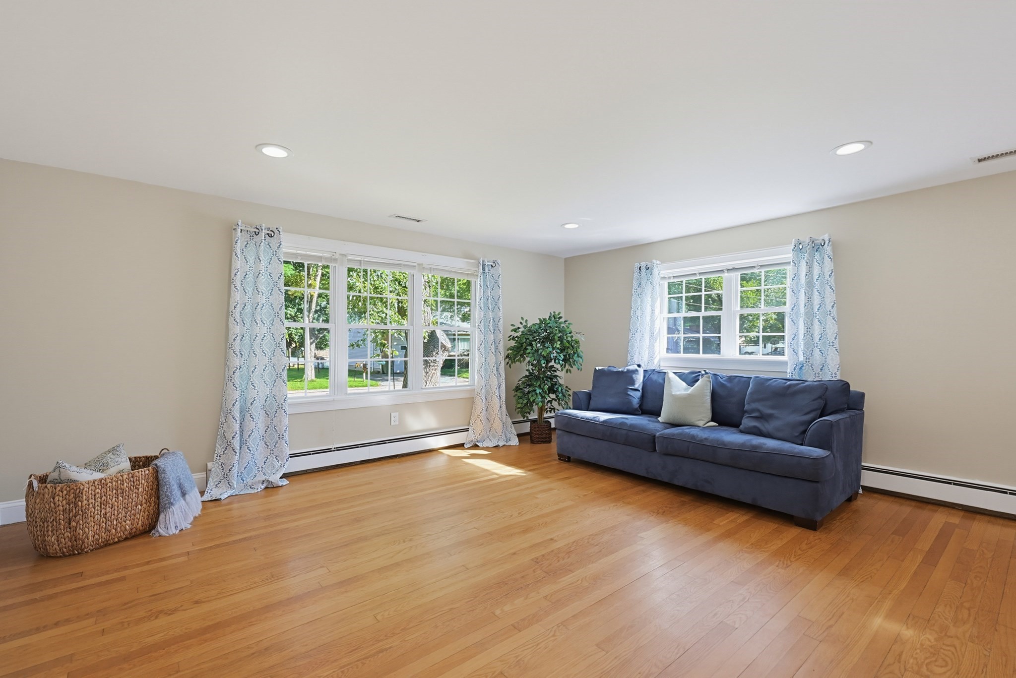 2 Malden St Property Photo 5
