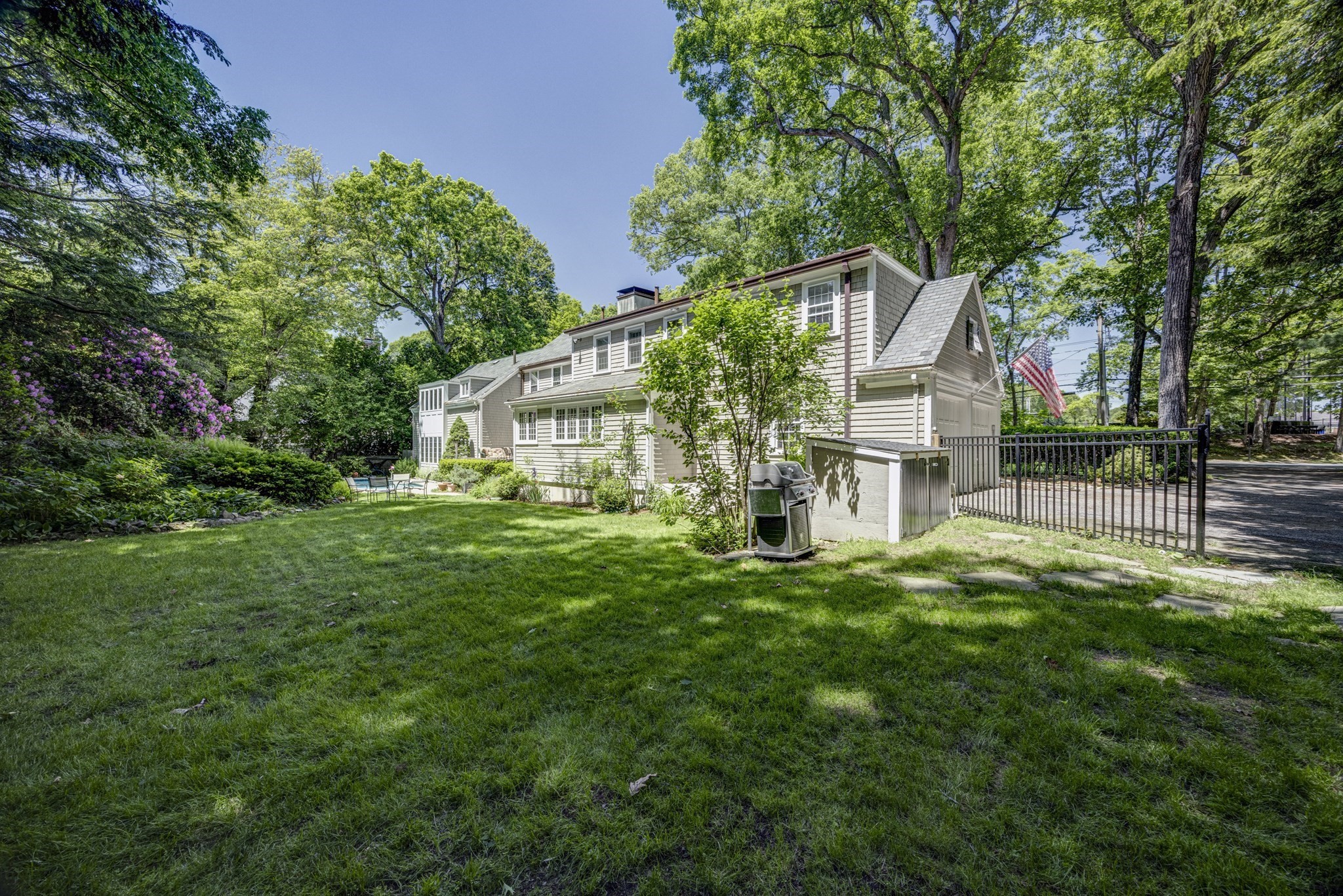 284 Woodland Road Property Photo 5