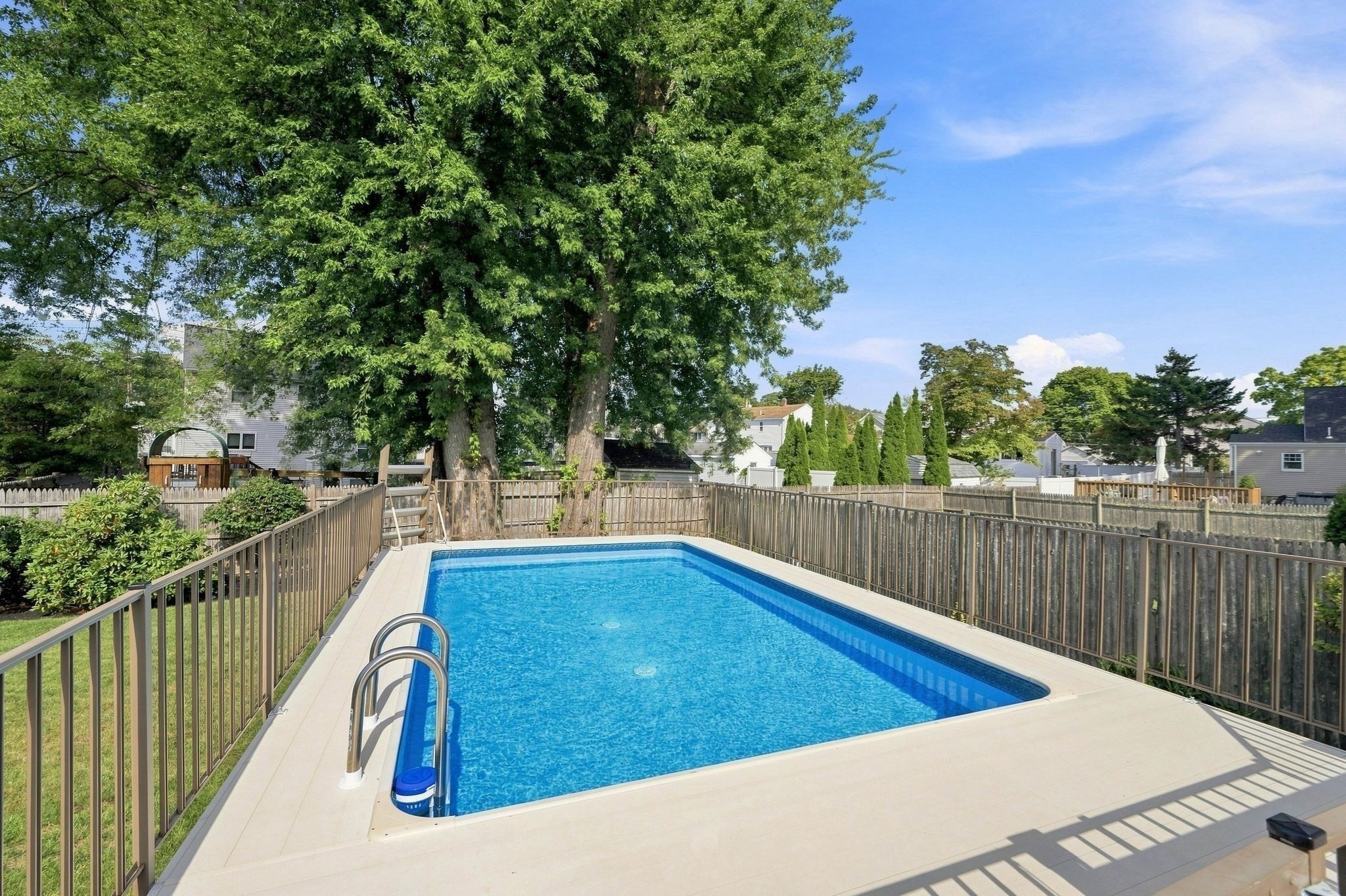 17 Greenwood Road Property Photo 39
