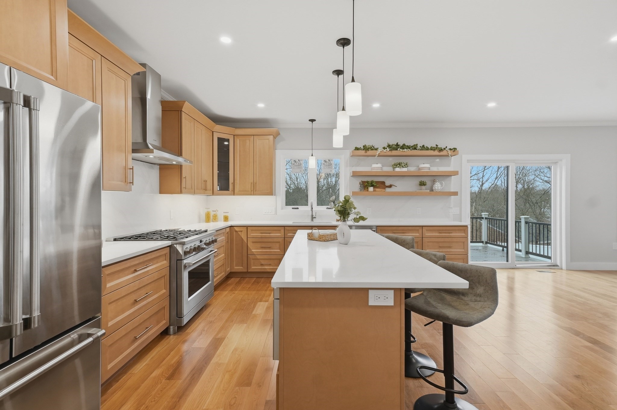 126 Green Street Property Photo 12