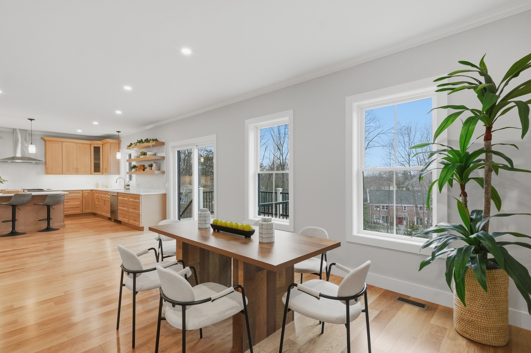 126 Green Street Property Photo 16