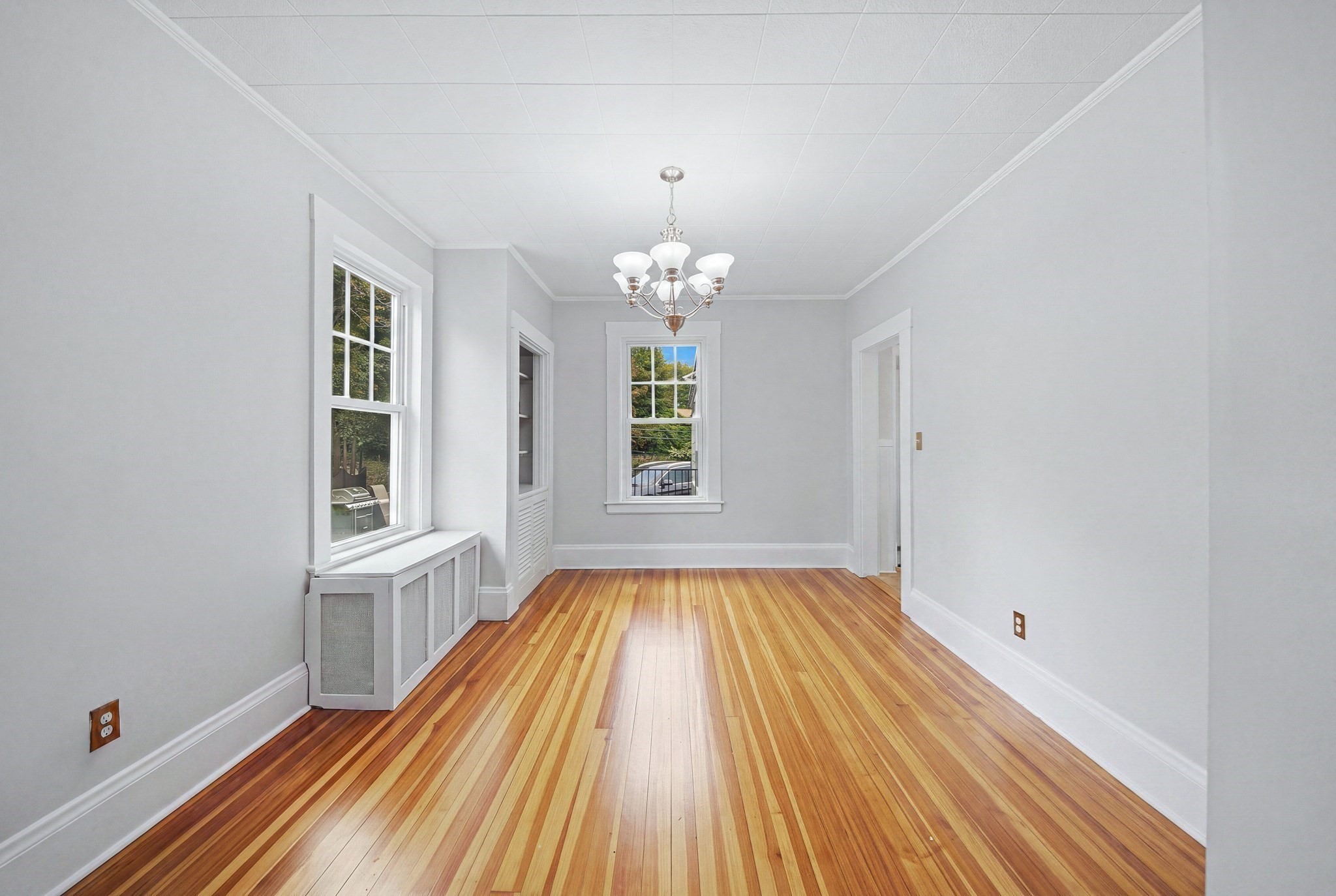 354 Essex Property Photo 12