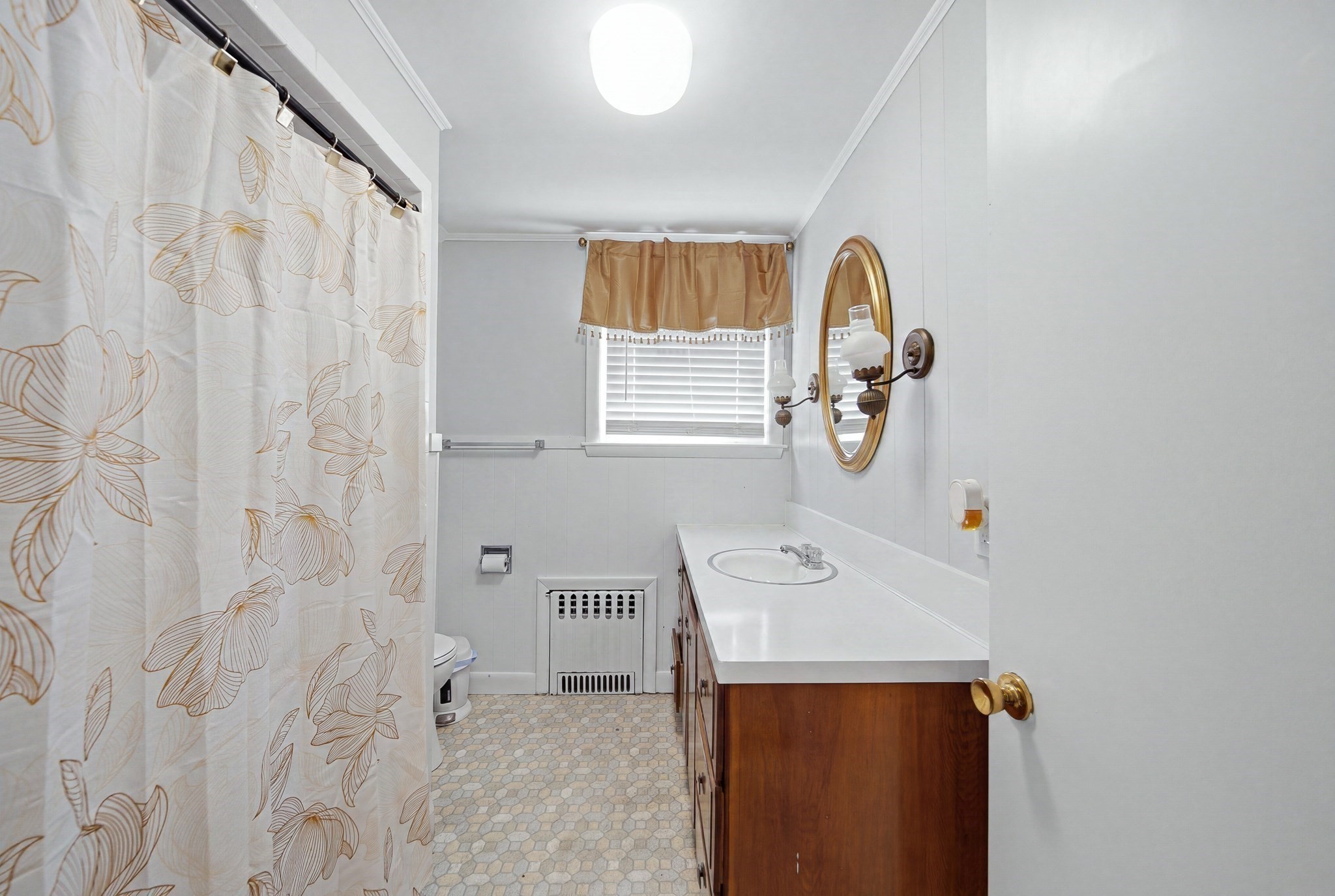 354 Essex Property Photo 30