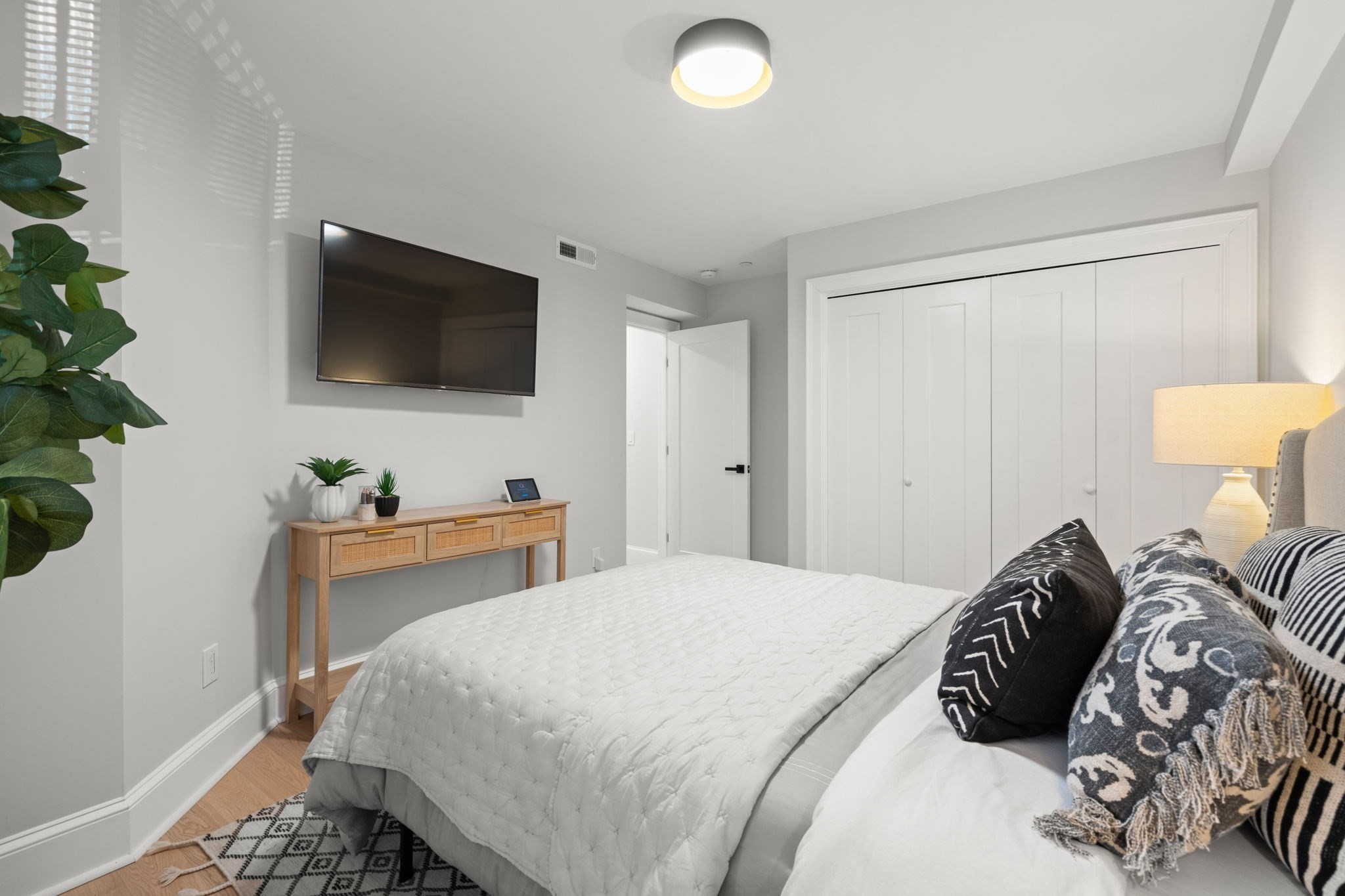5 Worcester Sq # A Property Photo 22