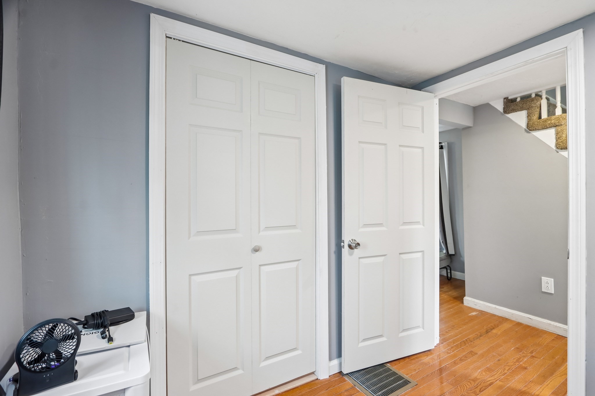 281 Washington St Property Photo 9