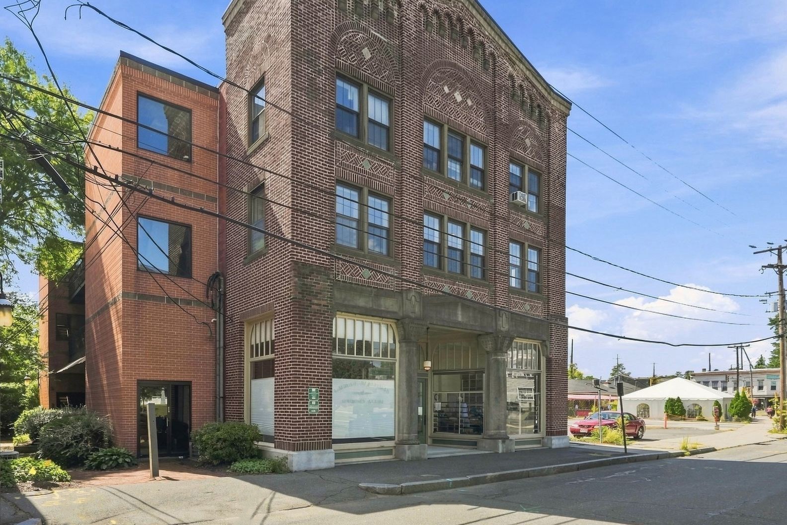 17 Hawley St. # 201 Property Photo 2