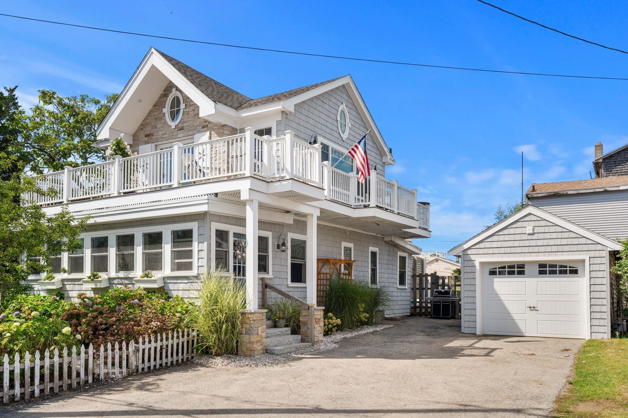 11 69th Street Property Photo 2