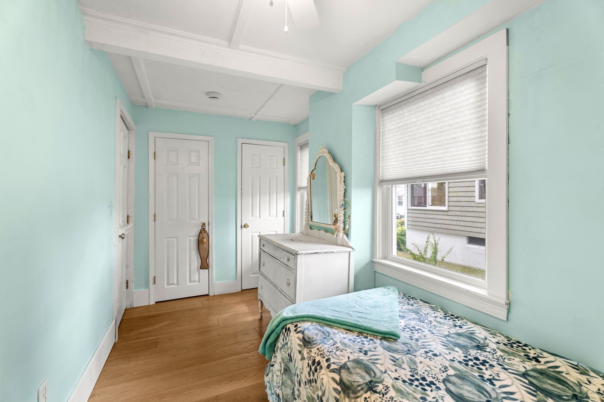 11 69th Street Property Photo 28