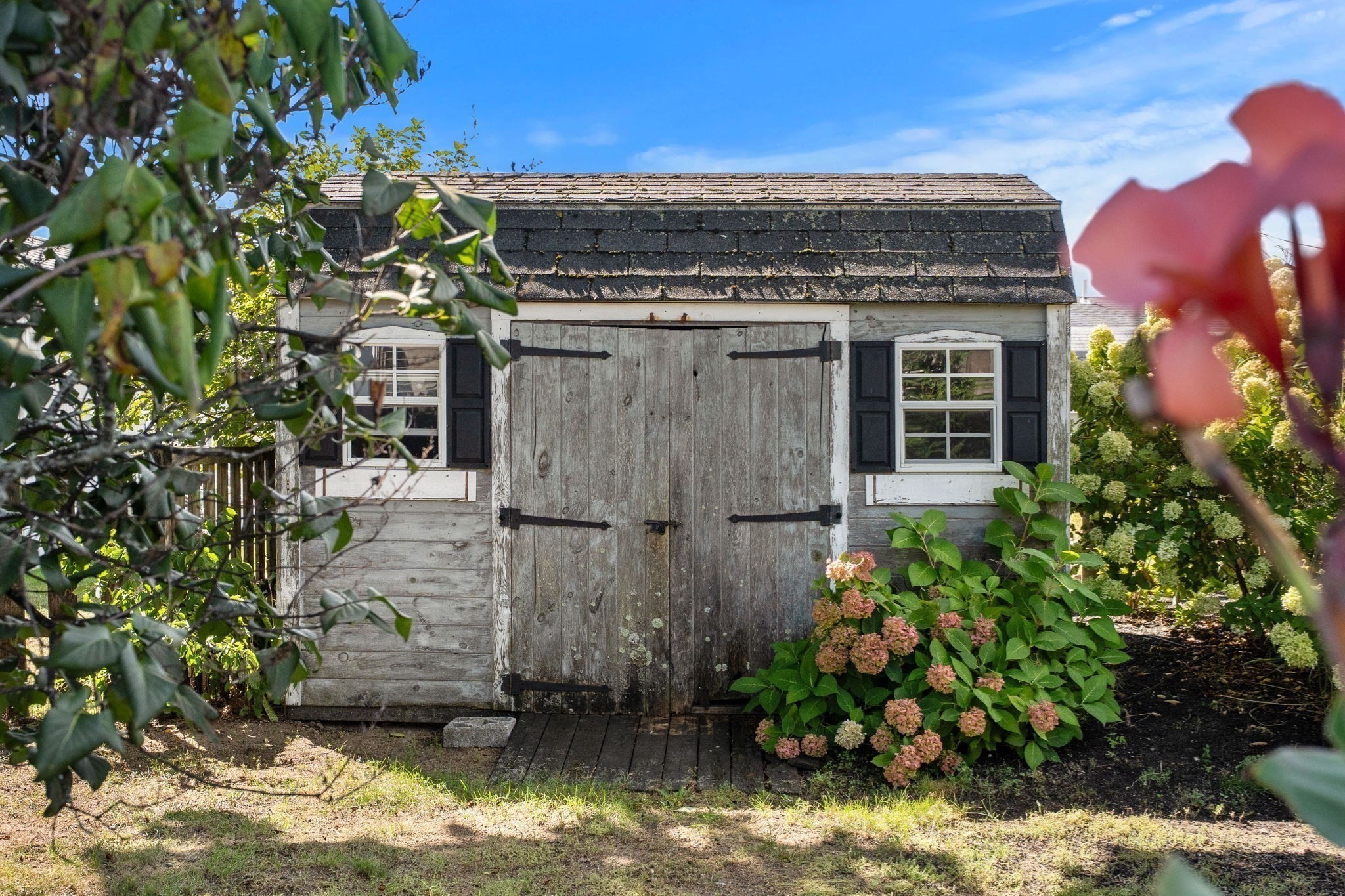 11 69th Street Property Photo 38