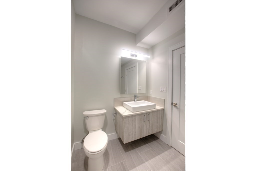 27 Jefferson St. # U204 Property Photo 10