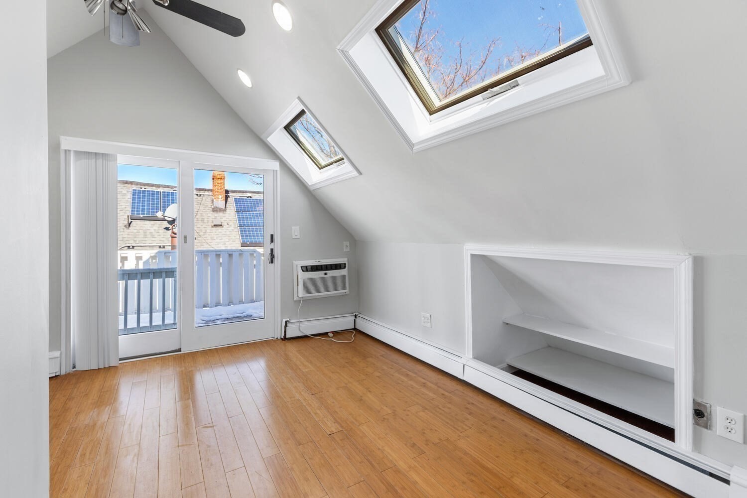 7 Hawthorn # 2 Property Photo 13