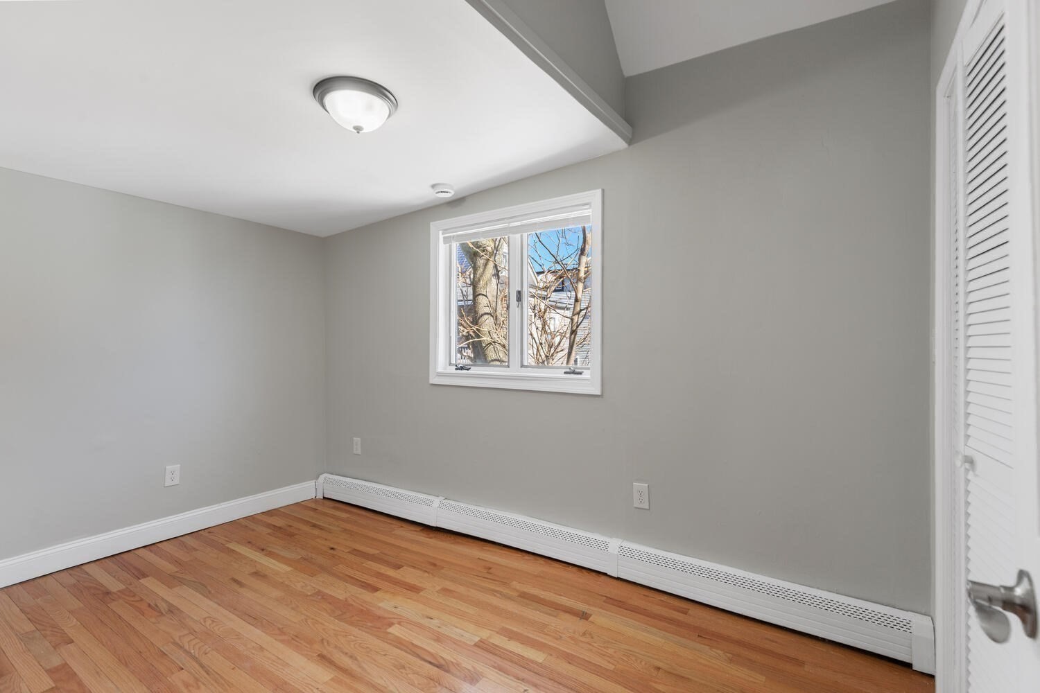 7 Hawthorn # 2 Property Photo 17